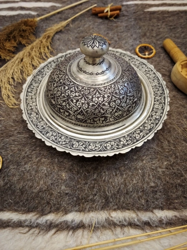İşlemeli Bakır Kapaklı Yuvarlak Sahan - Görsel 5